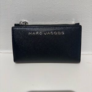 NWT Marc Jacobs slim wallet